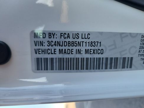 Used 2022 Jeep Compass Latitude image 26