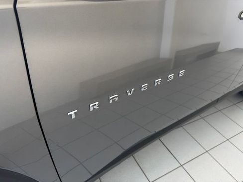 Used 2019 Chevrolet Traverse LT w/ LT Premium Package AWD/4WD image 38