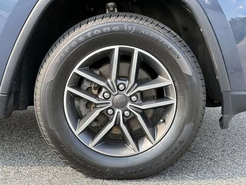 Used 2020 Jeep Grand Cherokee Limited AWD/4WD image 7