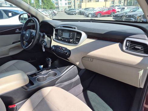 Used 2017 Kia Sorento LX FWD image 31