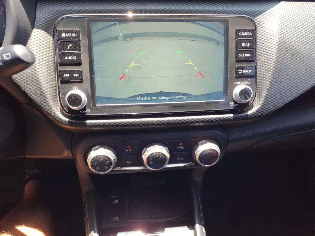 Used 2024 Nissan Kicks SV FWD image 16