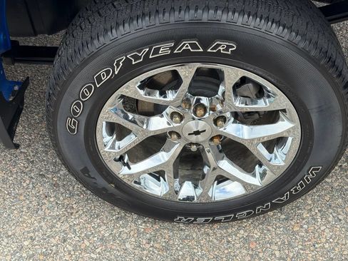 Certified 2026 Chevrolet Silverado 1500 LT w/ Safety Package AWD/4WD image 11
