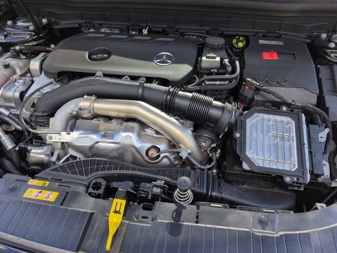 New 2026 Mercedes-Benz GLB 250 4MATIC image 15