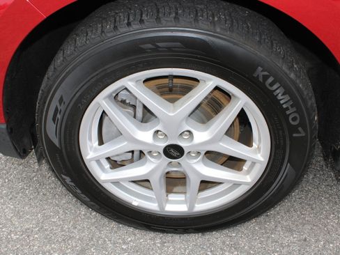 Used 2023 Ford Edge SEL image 11