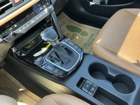 Used 2024 Kia Seltos SX w/ SX Sunroof Package AWD/4WD image 25