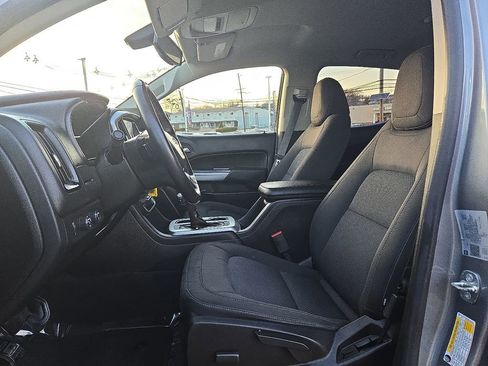 Used 2021 Chevrolet Colorado LT w/ LT Convenience Package image 18