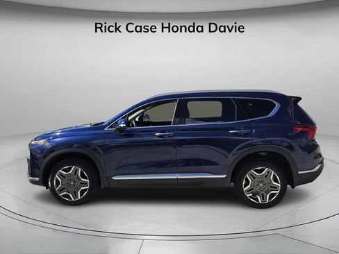 Used 2023 Hyundai Santa Fe SEL Premium image 4