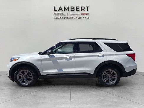 Used 2021 Ford Explorer XLT w/ Equipment Group 202A AWD/4WD image 2