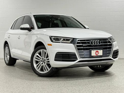 Used 2018 Audi Q5 2.0T Premium Plus w/ Premium Plus Package AWD/4WD image 4