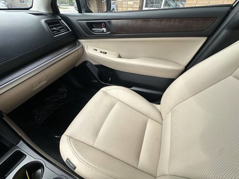 Used 2016 Subaru Outback 3.6R Limited image 21