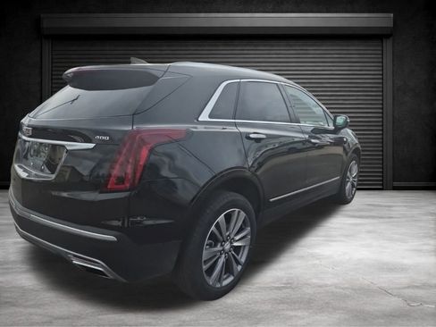 Used 2025 Cadillac XT5 Premium Luxury image 6