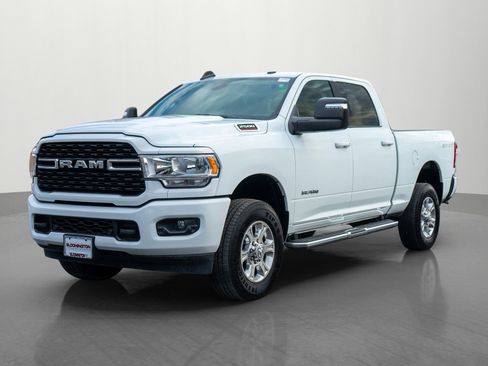 Used 2024 RAM 2500 Big Horn w/ Sport Appearance Package image 3