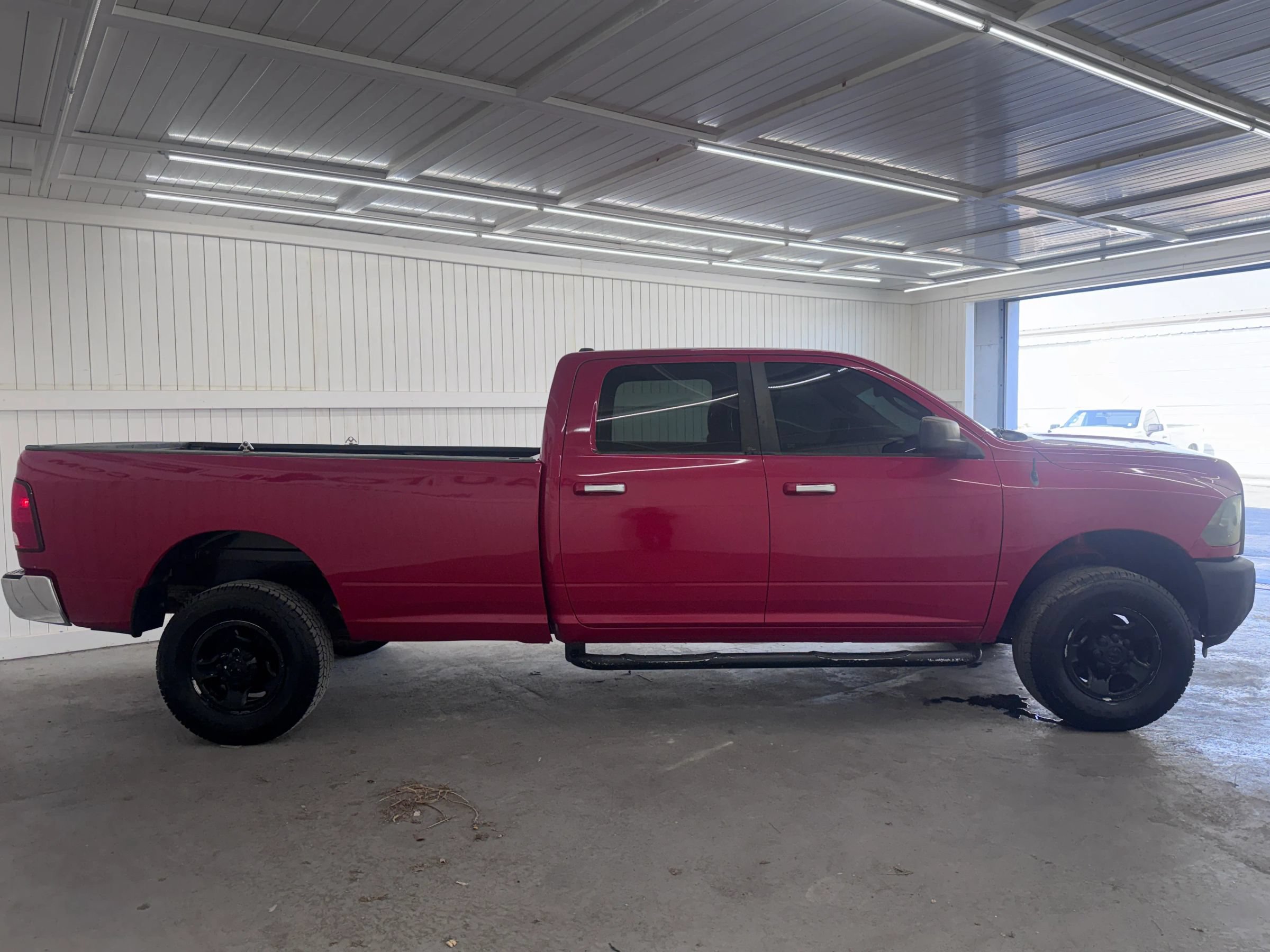 Used 2011 RAM 2500 SLT AWD/4WD image 4