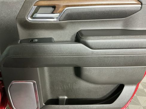 Used 2023 Chevrolet Silverado 1500 High Country w/ High Country Premium Package image 23