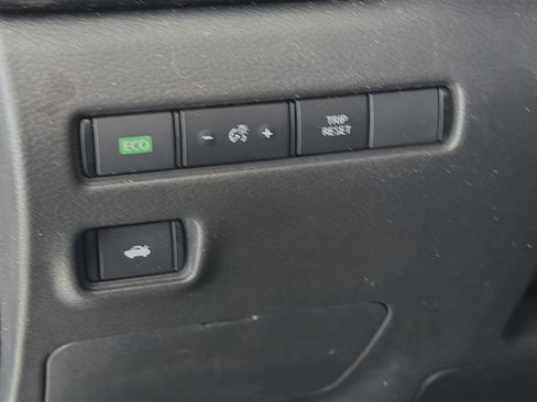 Used 2024 Nissan Sentra SR FWD image 12