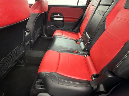 Used 2022 Mercedes-Benz GLB 35 AMG 4MATIC image 41