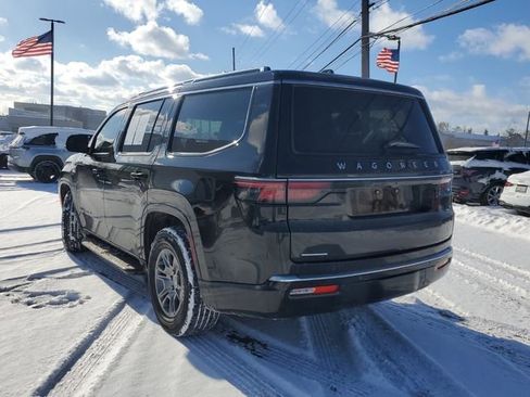 Used 2023 Jeep Wagoneer Base w/ Convenience Group I image 24