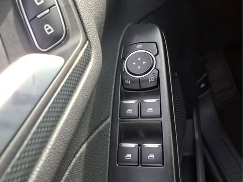 Used 2025 Ford Escape ST-Line AWD/4WD image 19