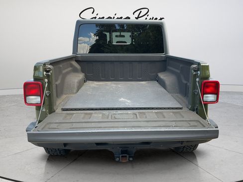 Used 2021 Jeep Gladiator Sport AWD/4WD image 24