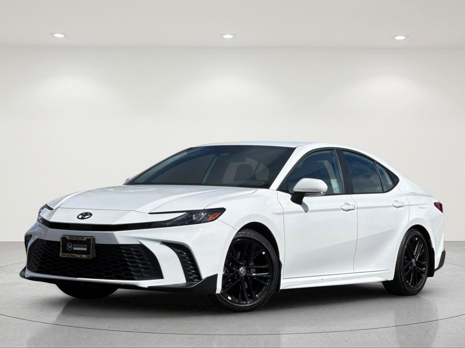 Used 2026 Toyota Camry SE w/ Multimedia Upgrade Package FWD image 2