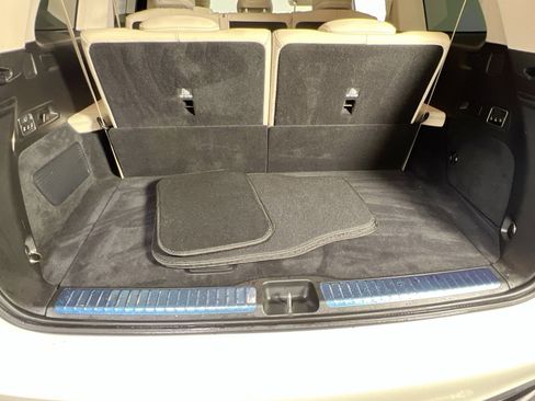 Used 2022 Mercedes-Benz GLS 450 4MATIC image 26