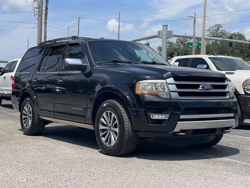 Used 2015 Ford Expedition Platinum AWD/4WD image 12
