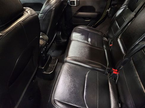 Used 2021 Jeep Wrangler Unlimited Sahara AWD/4WD image 41