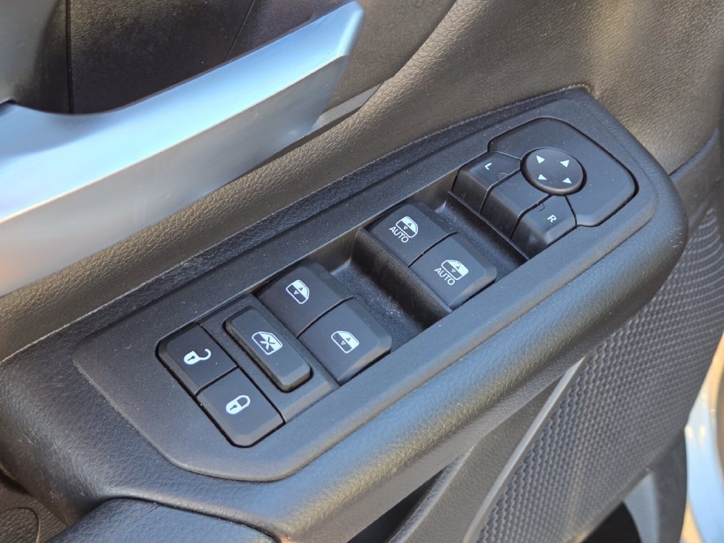 Used 2025 RAM 1500 Tradesman AWD/4WD image 23
