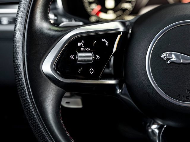 Used 2022 Jaguar F-PACE SVR AWD/4WD image 21