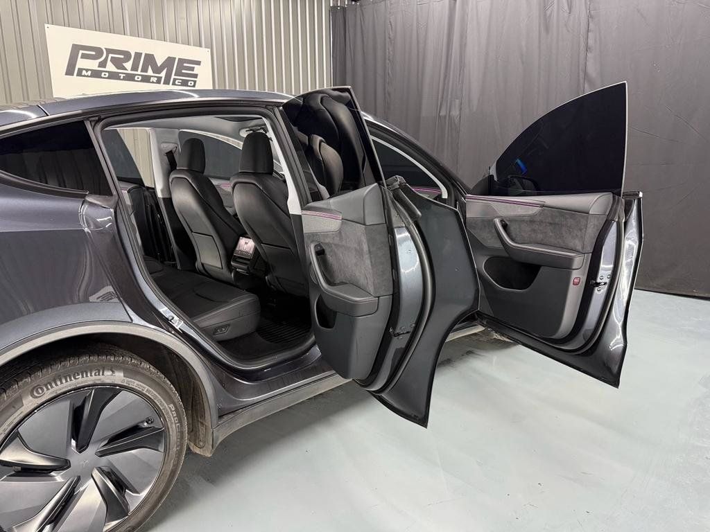 Used 2026 Tesla Model Y Long Range AWD/4WD image 22