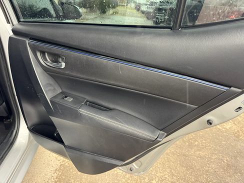 Used 2017 Toyota Corolla SE FWD image 21