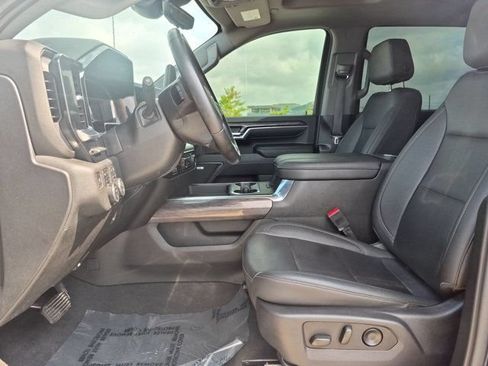 Used 2024 Chevrolet Silverado 2500 LTZ w/ LTZ Convenience Package AWD/4WD image 9