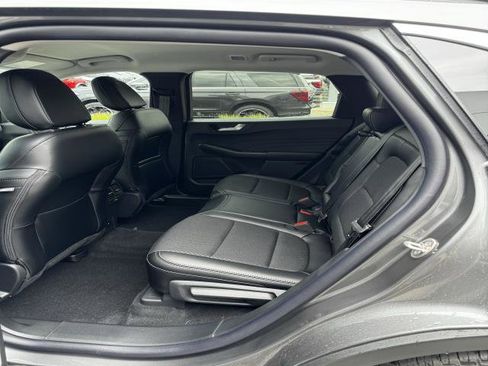 New 2025 Ford Escape Base image 24