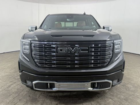 Used 2025 GMC Sierra 1500 Denali Ultimate AWD/4WD image 2