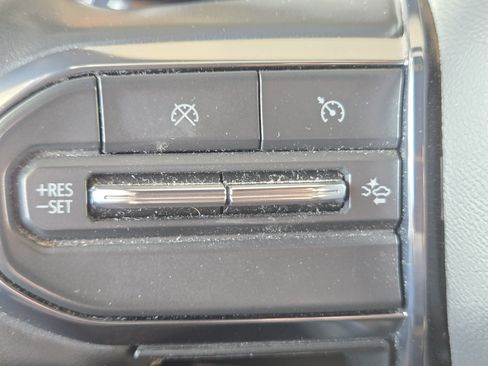 Used 2023 GMC Canyon AT4 w/ AT4 Premium Package image 14