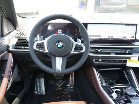 Used 2027 BMW X6 xDrive40i w/ Premium Package AWD/4WD image 8
