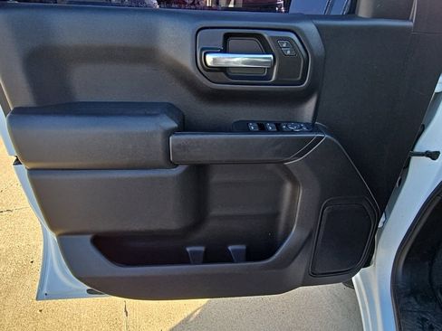 Used 2019 Chevrolet Silverado 1500 Custom w/ Custom Value Package image 13