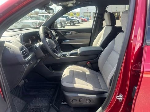 New 2026 Chevrolet Traverse LT w/ LPO, Floor Liner Package AWD/4WD image 2