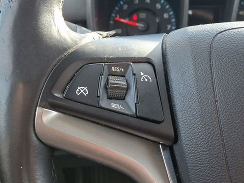 Used 2015 Chevrolet Malibu LT image 17