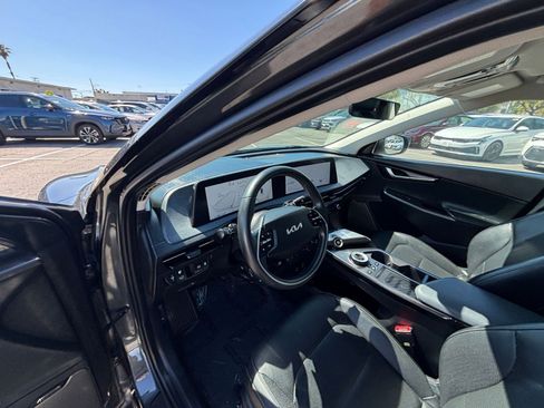 Used 2023 Kia EV6 Wind image 41