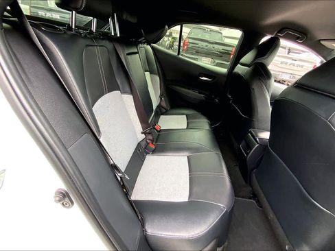 Used 2022 Toyota Corolla XSE image 18