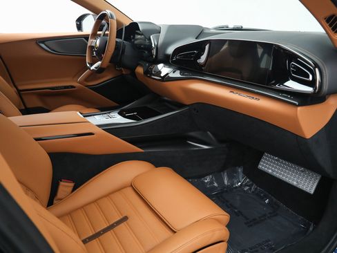 Certified 2024 Ferrari Purosangue image 19