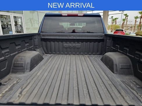 Used 2023 GMC Sierra 1500 SLT w/ SLT Premium Package AWD/4WD image 19