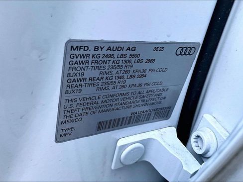 Used 2025 Audi Q5 Premium Plus w/ Premium Plus image 19