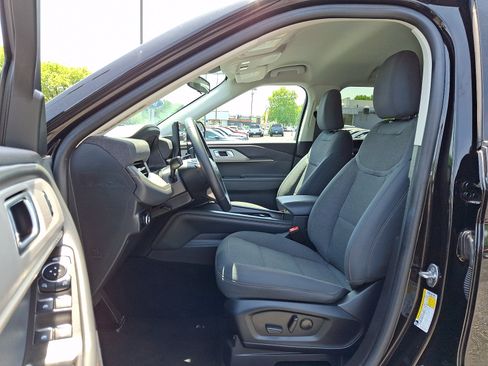 Certified 2025 Ford Explorer Active AWD/4WD image 16