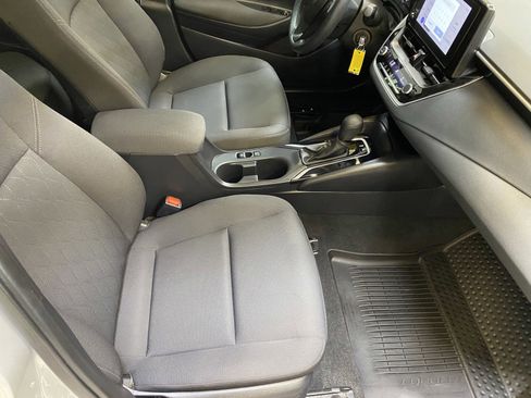 Used 2024 Toyota Corolla LE FWD image 24
