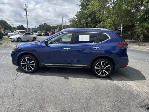 Used 2019 Nissan Rogue SL w/ Premium Package AWD/4WD image 8