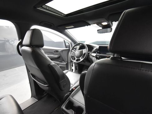 Used 2023 Honda Odyssey Sport image 16