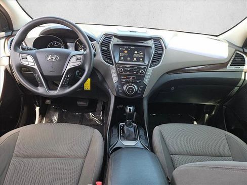 Used 2018 Hyundai Santa Fe SE FWD image 20