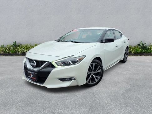 Used 2017 Nissan Maxima 3.5 S image 2